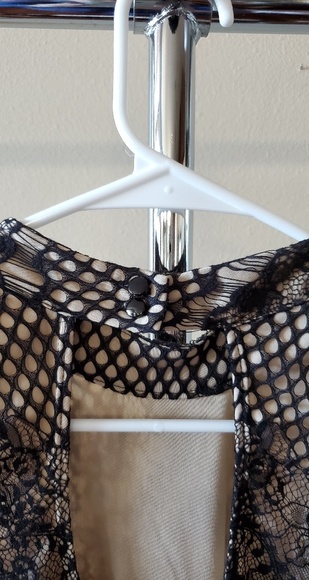 Top - Picture 4 of 6